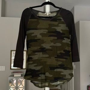 Baseball style long sleeve tee camo